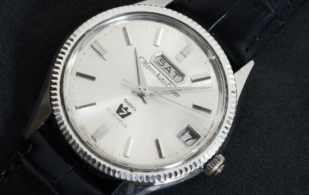 seiko square chronograph watch